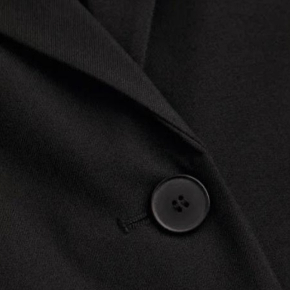 H&M Blazer in Black - Picture 3 of 8